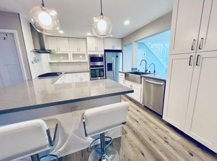 1495 Kavanaugh Dr, East Palo Alto, CA 94303