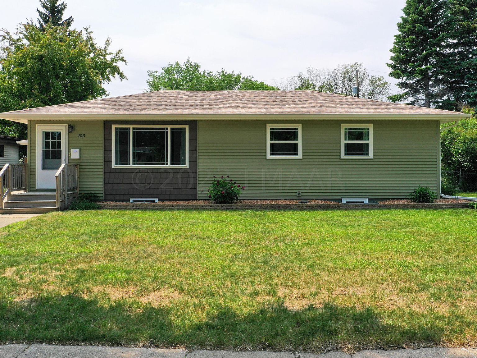 513 Maple Ln, Moorhead, MN 56560 Zillow