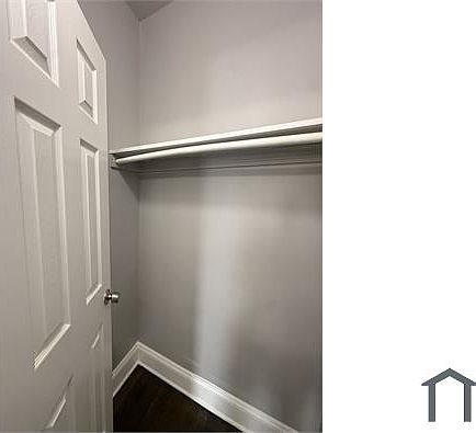 4th image of 1311 W 82nd St