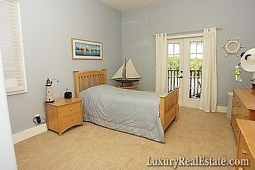 2nd image of 209 Topanga Dr