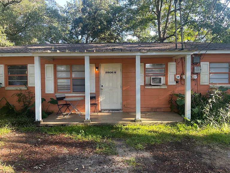 2806B Larkin St — Photo 13