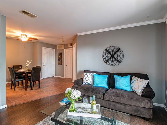 4th image of 3078 Broadway Unit 312