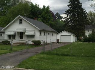 830 Pensacola Ave, Pontiac, MI 48340