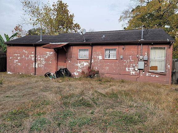 4th image of 4608 Dewberry St