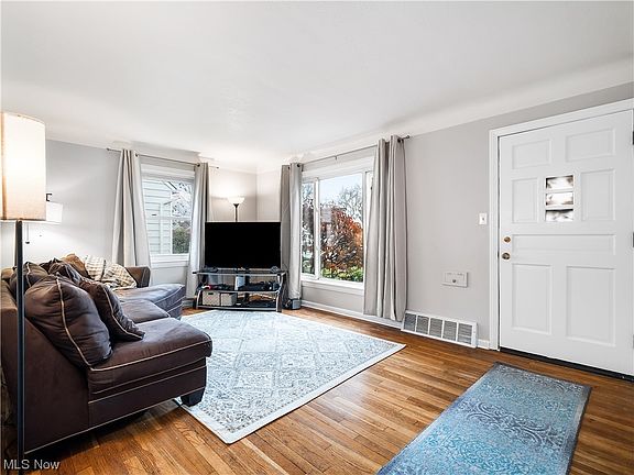 2nd image of 1409 Washington Blvd