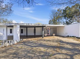 5910 Zenith Ln, Beaumont, TX 77706