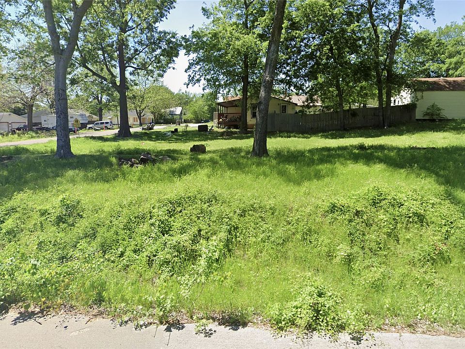 2nd image of 3203 W 39th St