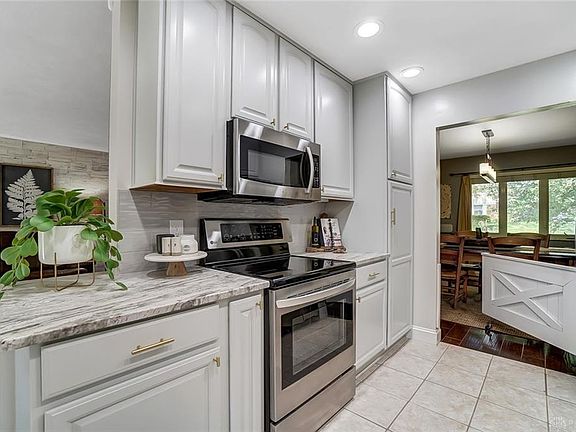 4th image of 2288 Berrycreek Dr