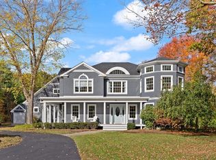 22 Flyaway Pond Dr, Easton, MA 02356
