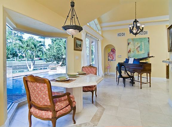 Breakfast Nook w/canal & sunset view