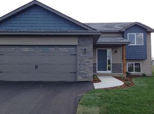 508 Moline Loop NW, Isanti, MN 55040