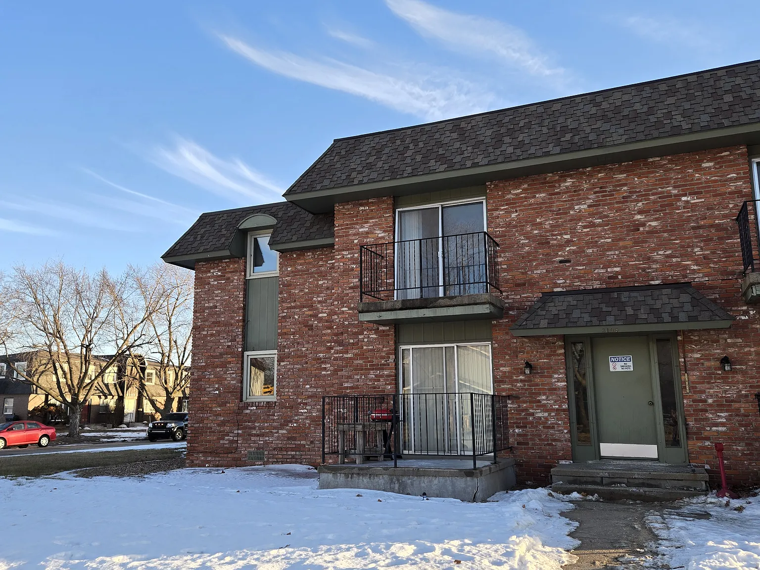 2 bed, 900 sqft, $775 — Photo 2