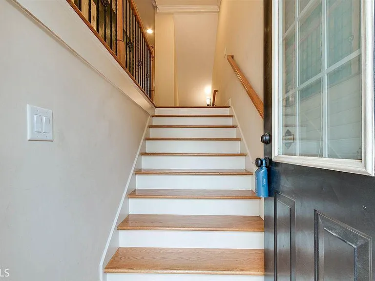 11072 Lorin Way — Photo 15