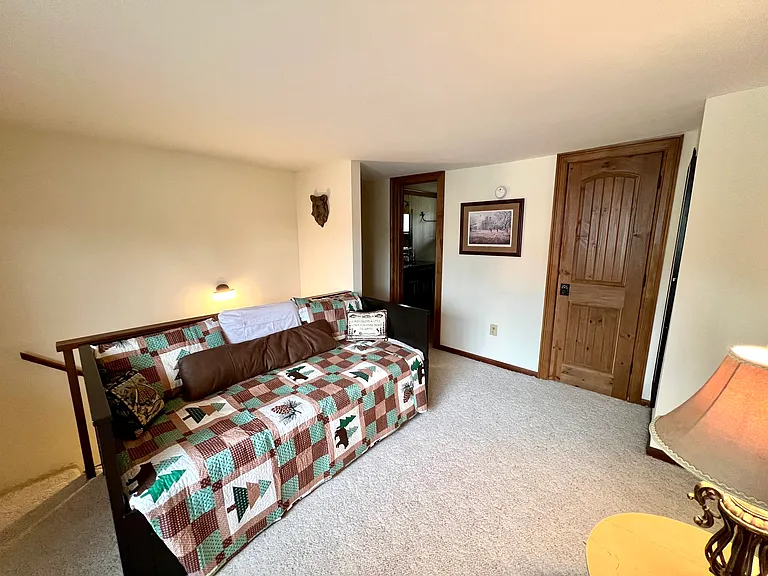 544 Cobb Cir — Photo 18