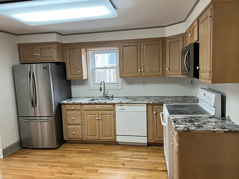 149 New Haven Ave — Photo 10