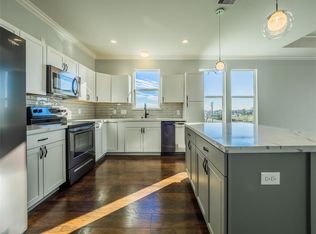 1013 21st St, San Leon, TX 77539