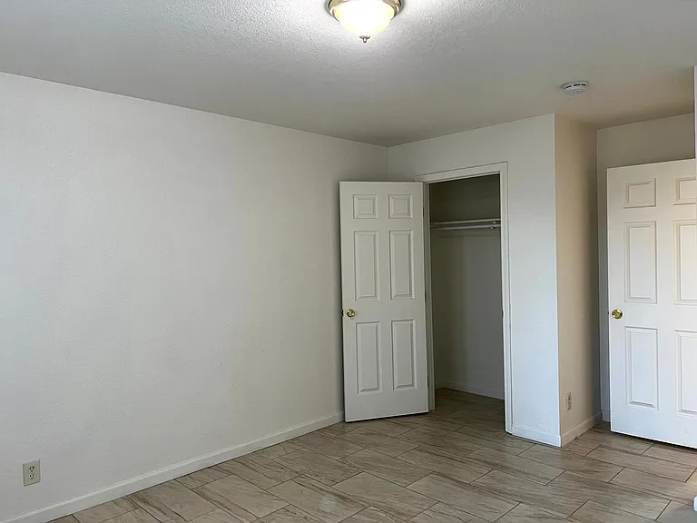 657 Chestnut St #657 — Photo 14