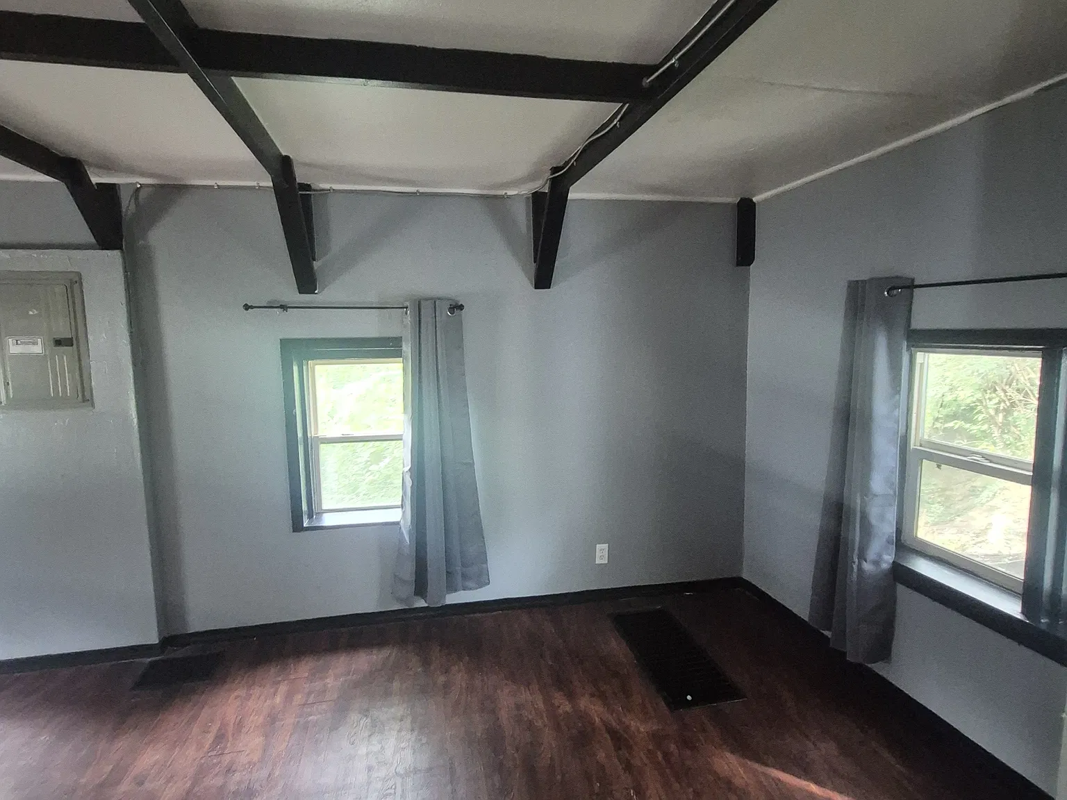 9941 Valley Dr - 1 — Photo 2
