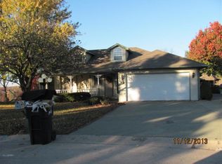 741 Crockett Dr, Webb City, MO 64870