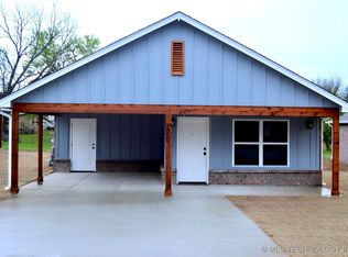 916 W 5th St, Beggs, OK 74421