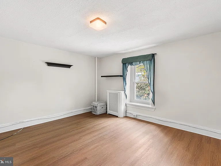 345 W Mount Pleasant Ave — Photo 24