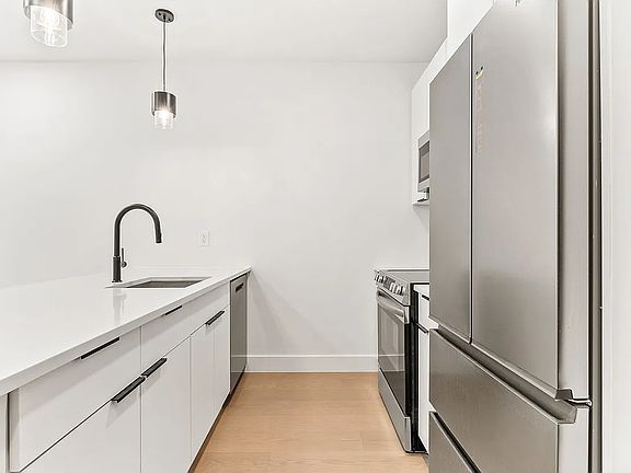 4th image of 792 Bergen St #1A