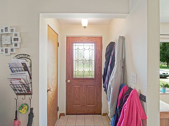 4th image of 4834 E Westgate Dr