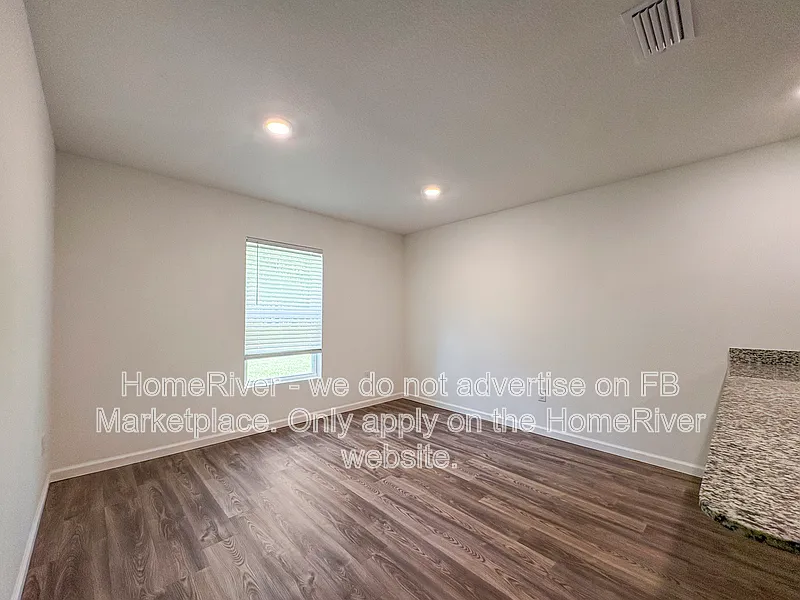 3 bed, 2.0 bath, 1477 sqft, $1,825 — Photo 4