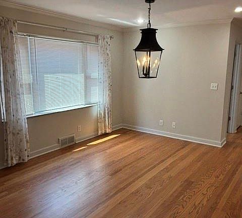 5th image of 7543 Delmar Blvd