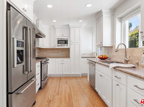4th image of 4249 Bellaire Ave