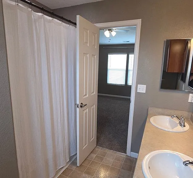 11844 Pei Grv — Photo 17
