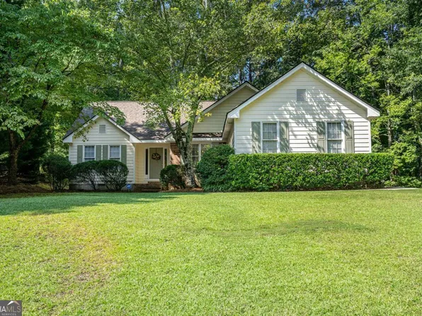 45 Fair Ridge Ct, Covington, GA 30016