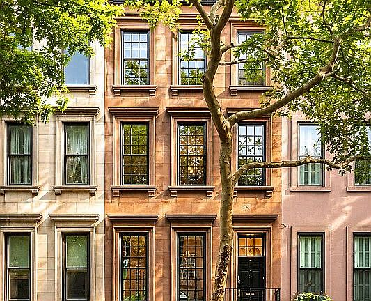 5th image of 222 E 61st St