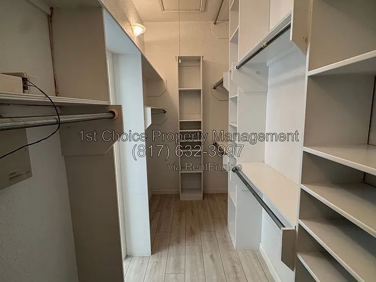 6376 Newport Ct — Photo 44