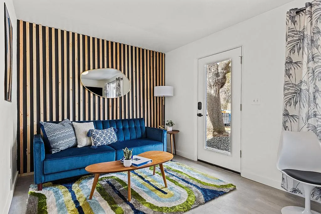1 bed, 400 sqft, $1,650 — Photo 4