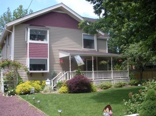 655 Elmwood Rd, West Babylon, NY 11704