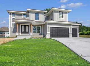 3221 SW Saddlebred Ter, Lees Summit, MO 64082