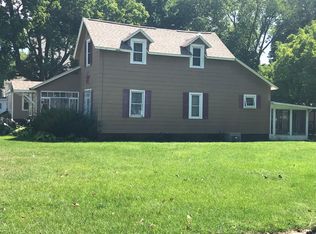 417 Allegan St, Plainwell, MI 49080