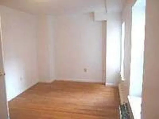 Rented by Keller Williams NYC | media 19