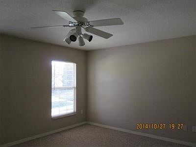 5th image of 918 Lake Ave