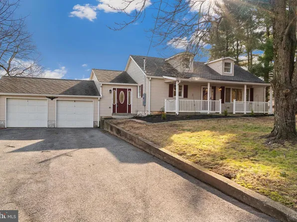 5209 Woodville Rd, Mount Airy, MD 21771