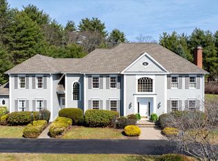 7 Whitman Pond Rd, Simsbury, CT 06070