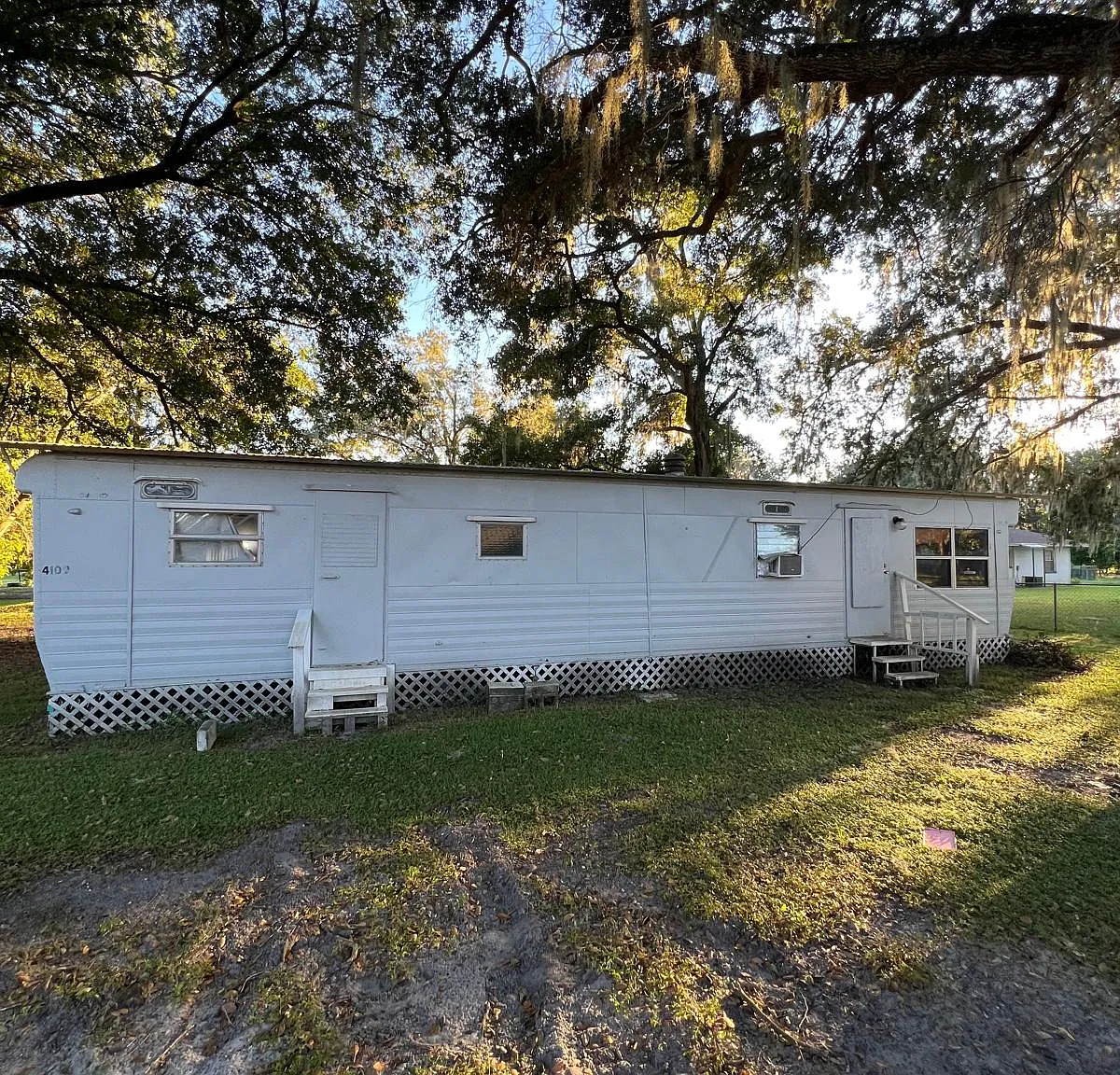 2 bed, 600 sqft, $1,200 — Photo 1