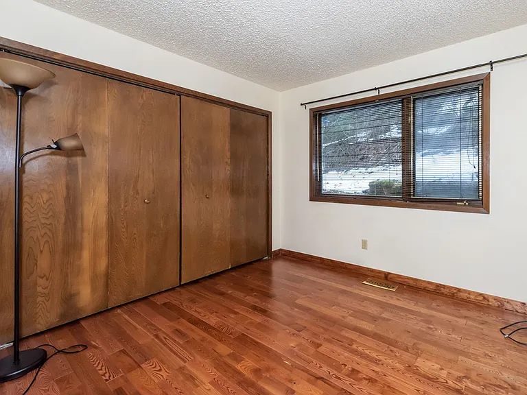 1004 Potlatch Cir — Photo 8