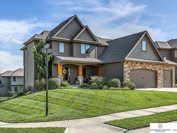 2nd image of 17610 Miami Cir