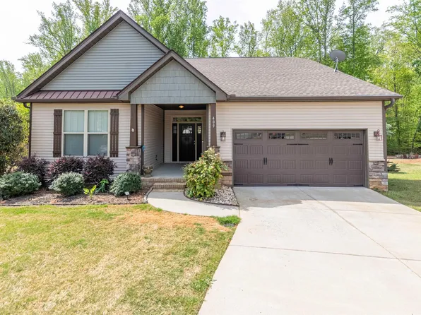 409 Trillium Creek Ct, Travelers Rest, SC 29690