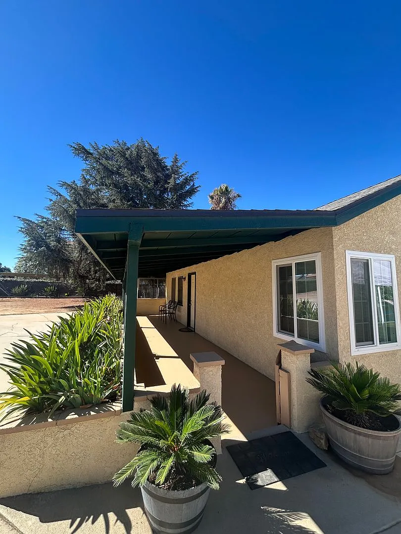 Cute 2 bed 1 bath ADU Yucaipa, Ca. — Photo 2