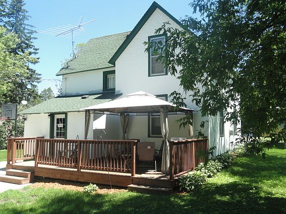 3rd image of 335 10th St SW