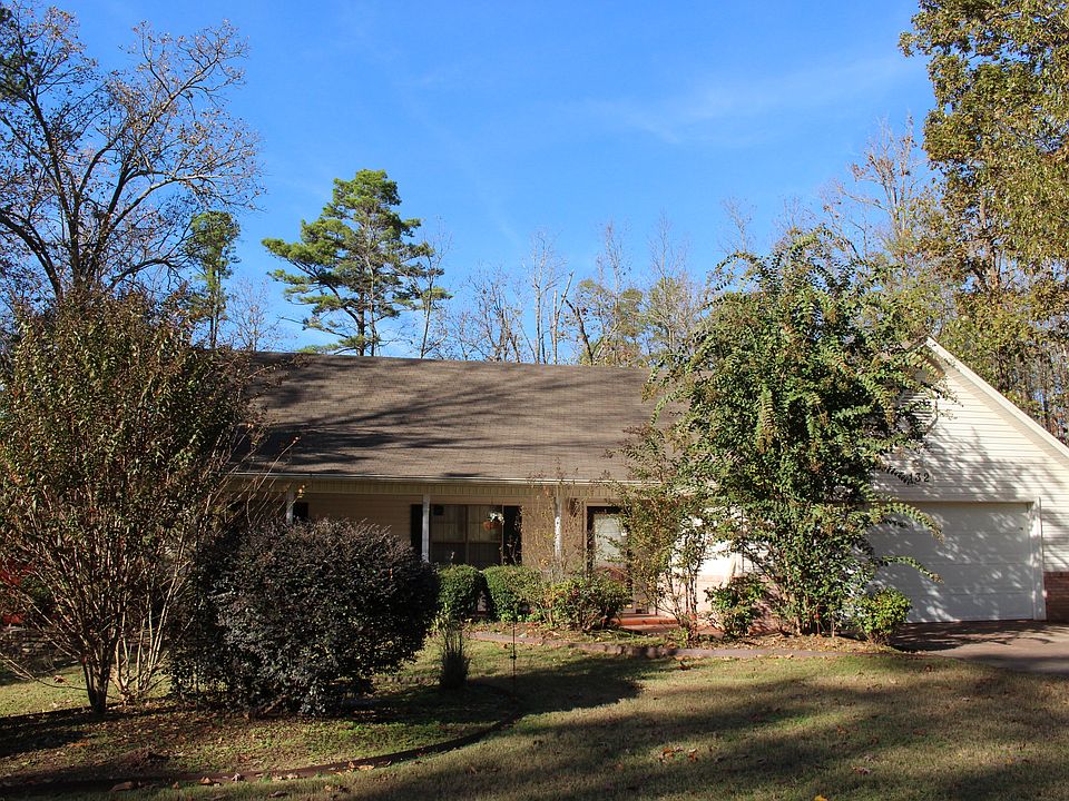1st image of 132 Stonebriar Dr
