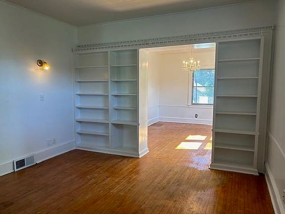 4th image of 1617 10th Ave